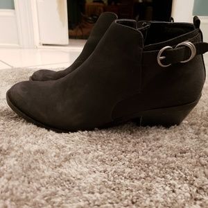 Womens black ankle bootie